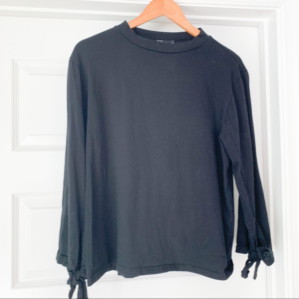 M//C Black Long Sleeve Tie Top Size Medium